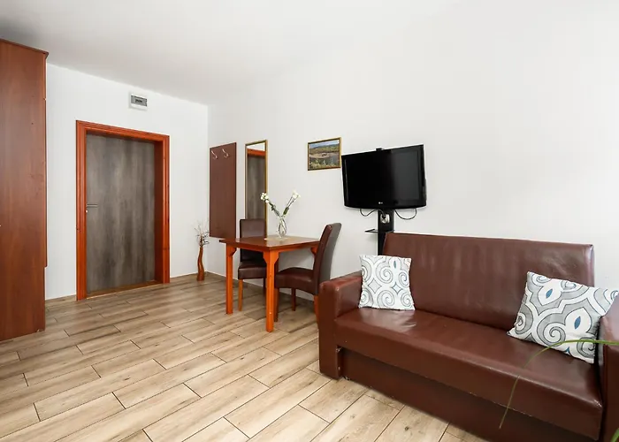 Sokolka Oda ve Kahvaltı 3*